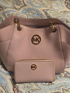 Michael Kors Dusty Rose Saffiano Leather Tote with Matching Wallet